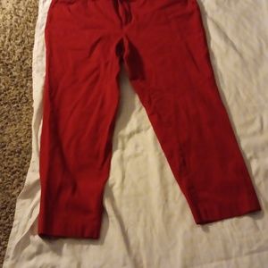 Red 3/4 length casual pants.